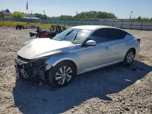 Nissan Altima 2.5L 4 2020