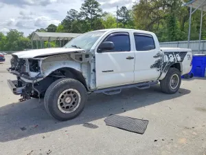 Toyota Tacoma 4.0L 6 2014