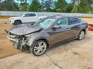 Nissan Altima 3.5L 6 2013
