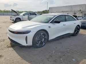 Lucid Air 2025
