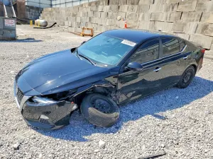 Nissan Altima 2.5L 4 2020