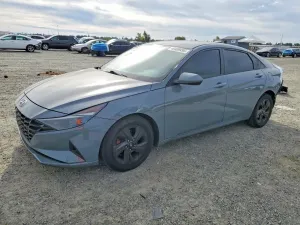 Hyundai Elantra 2.0L 4 2021