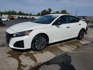Nissan Altima 2.5L 4 2025