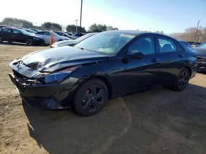 Hyundai Elantra 2.0L 4 2023