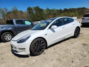 Tesla Model 3 2020