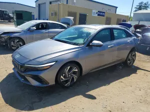 Hyundai Elantra 2.0L 4 2024