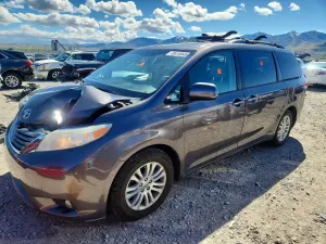 Toyota Sienna 3.5L 6 2013