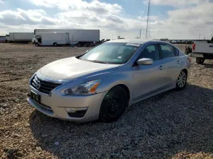 Nissan Altima 2.5L 4 2015