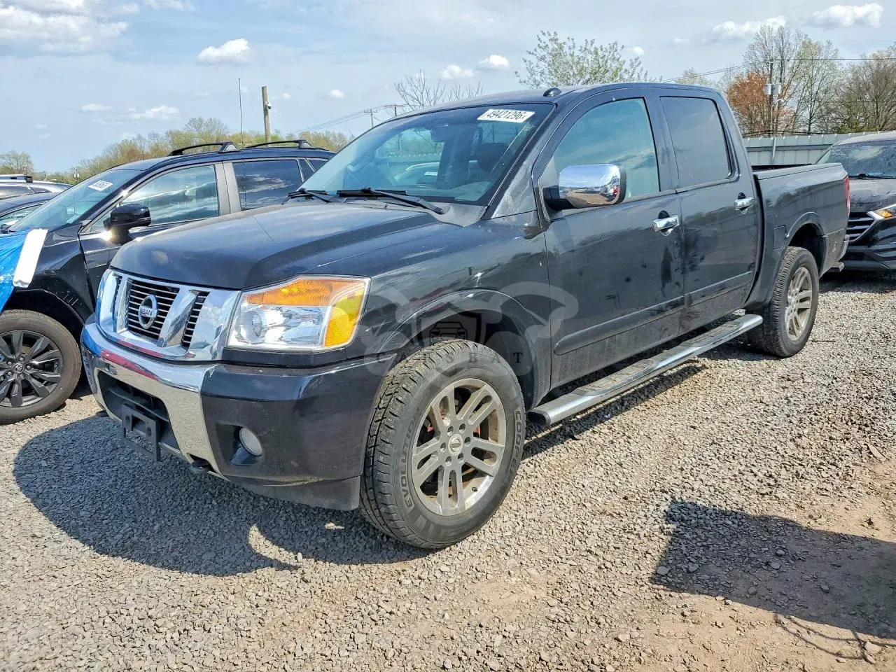 Nissan Titan 5.6L 8 2014