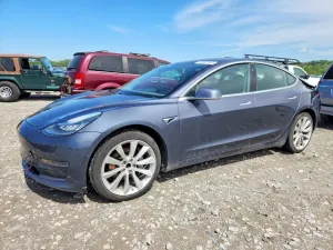 Tesla Model 3 2020