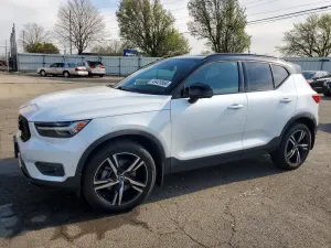 Volvo XC40 2.0L 4 2019