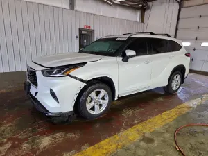 Toyota Highlander 3.5L 6 2022