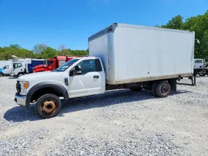 Ford F-450 6.8L 10 2017