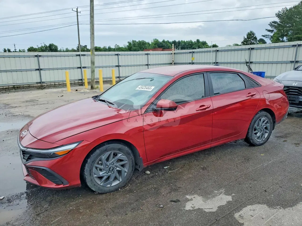 Hyundai Elantra 2.0L 4 2024