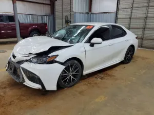 Toyota Camry 2.5L 4 2021