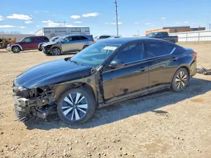 Nissan Altima 2.5L 4 2020