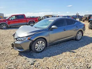 Nissan Sentra 2.0L 4 2023