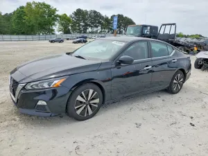 Nissan Altima 2.5L 4 2021