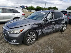 Infiniti Q50 2.0L 4 2016