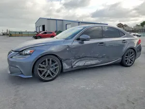 Lexus IS 2.5L 6 2015