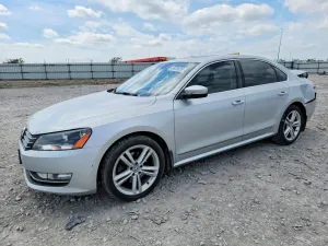 Volkswagen Passat 2.0L 4 2014