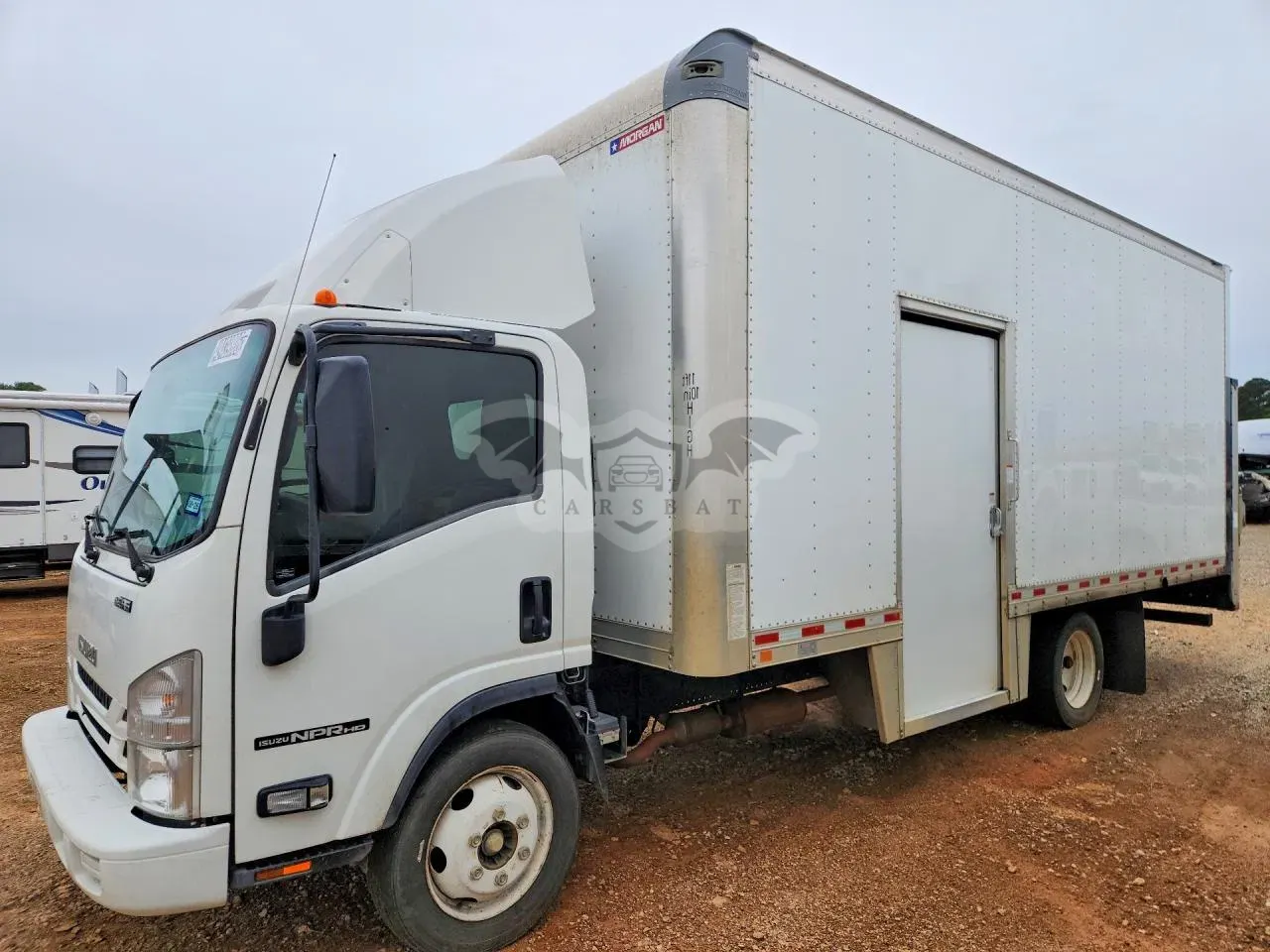 Isuzu NPR 6.6L 8 2021
