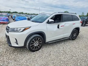 Toyota Highlander 3.5L 6 2017