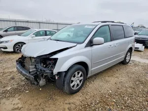 Chrysler Town & Country 3.8L 6 2010