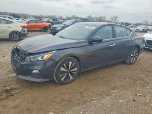 Nissan Altima 2.5L 4 2021