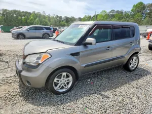 Kia Soul 2.0L 4 2011