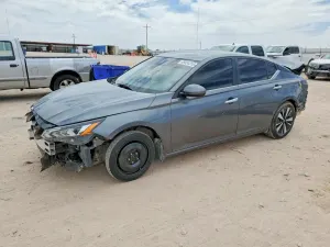 Nissan Altima 2.5L 4 2022