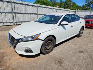 Nissan Altima 2.5L 4 2020