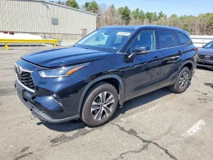 Toyota Highlander 3.5L 6 2021