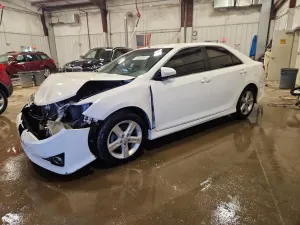 Toyota Camry 2.5L 4 2014