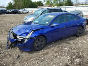 Hyundai Elantra 2.0L 4 2023