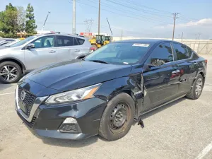 Nissan Altima 2.5L 4 2021