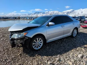 Toyota Camry BASE 2.5L 4 2012