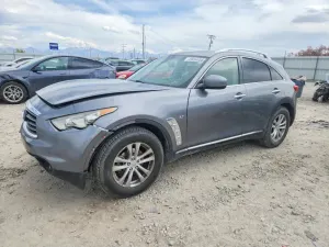 Infiniti QX70 3.7L 6 2015