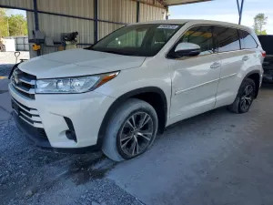 Toyota Highlander 3.5L 6 2018