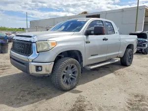 Toyota Tundra 5.7L 8 2014