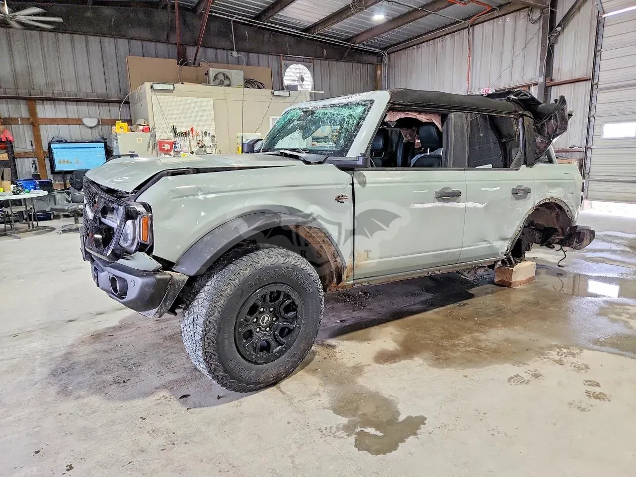 Ford Bronco 2.7L 6 2023