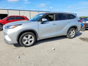 Toyota Highlander 3.5L 6 2020