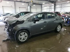 Nissan Versa 1.6L 4 2024