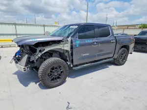Toyota Tundra 3.4L 6 2023