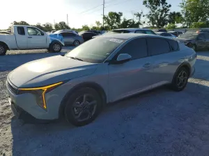 Kia K4 2.0L 4 2025