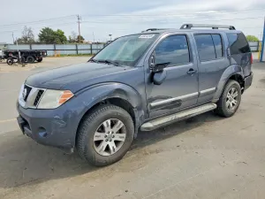 Nissan Pathfinder 4.0L 6 2011