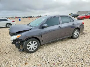 Toyota Corolla 1.8L 4 2013