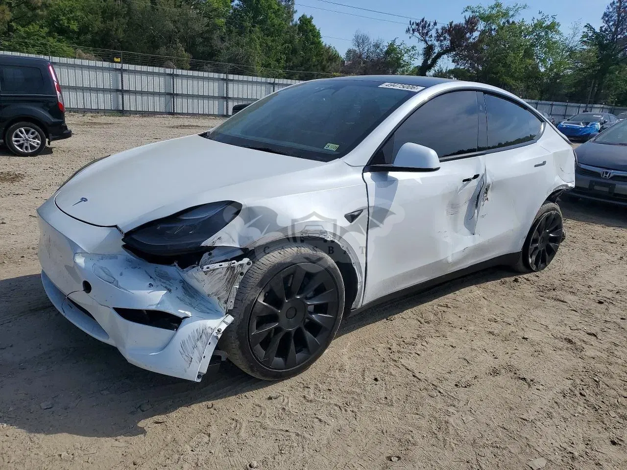 Tesla Model Y 2024