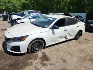 Nissan Altima 2.5L 4 2024