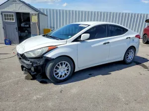 Hyundai Elantra 1.8L 4 2013